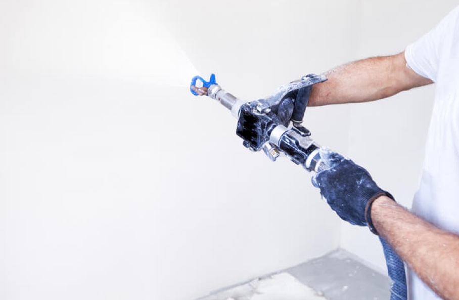 Gespackspoten plafond met lichte structuur